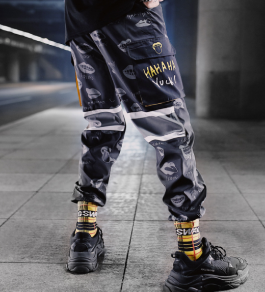 Cyberpunk streetwear joggers pant cool pose joker